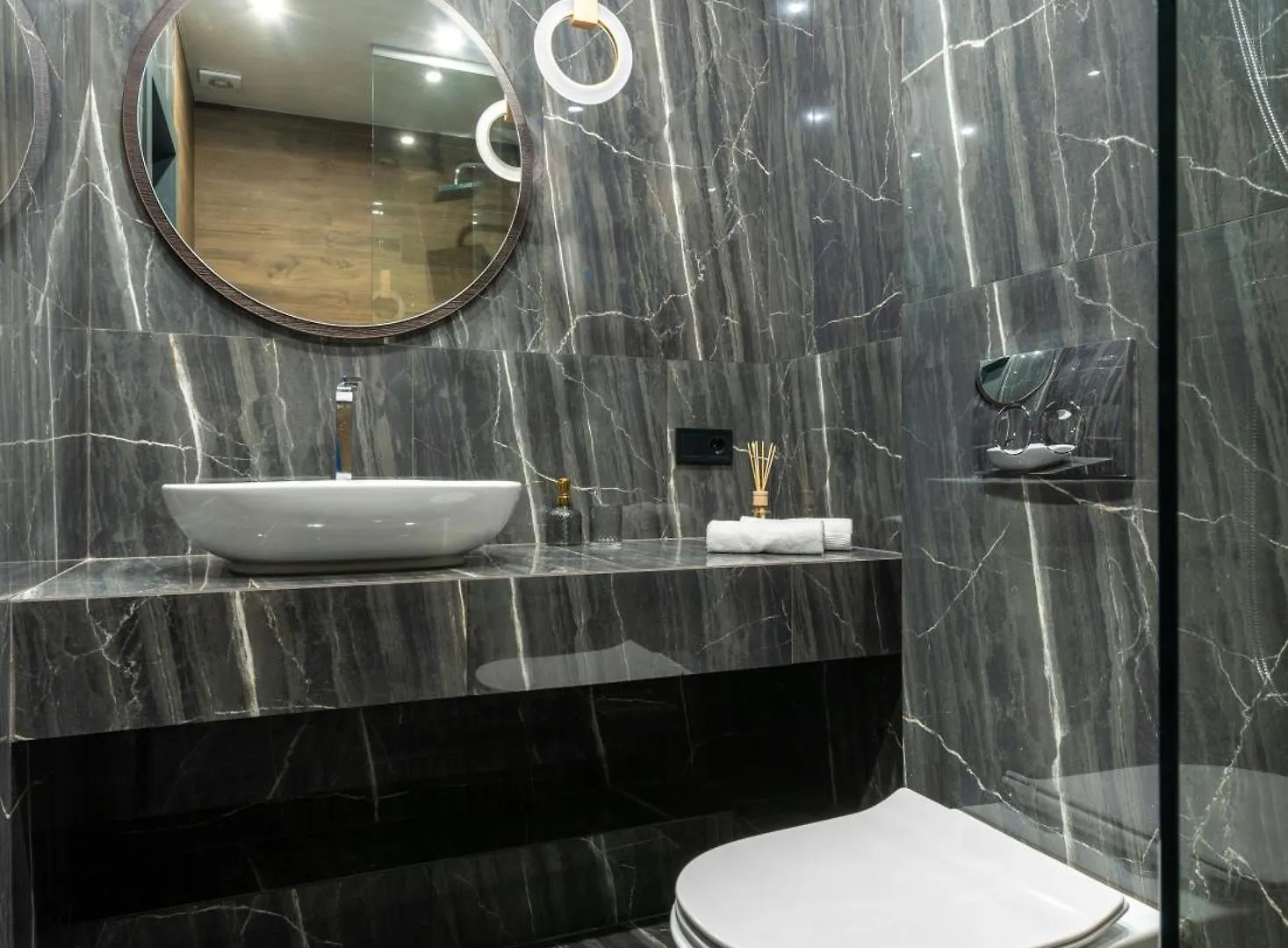 Hotel Asian Blue New Delhi