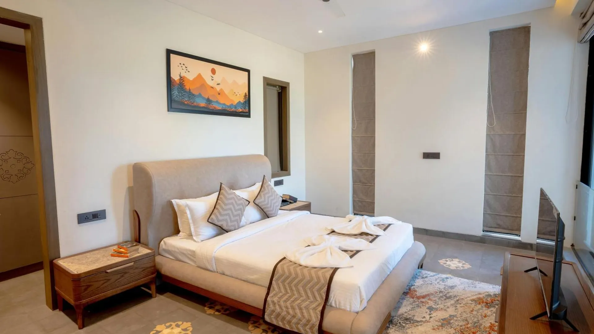Hotel Asian Blue New Delhi